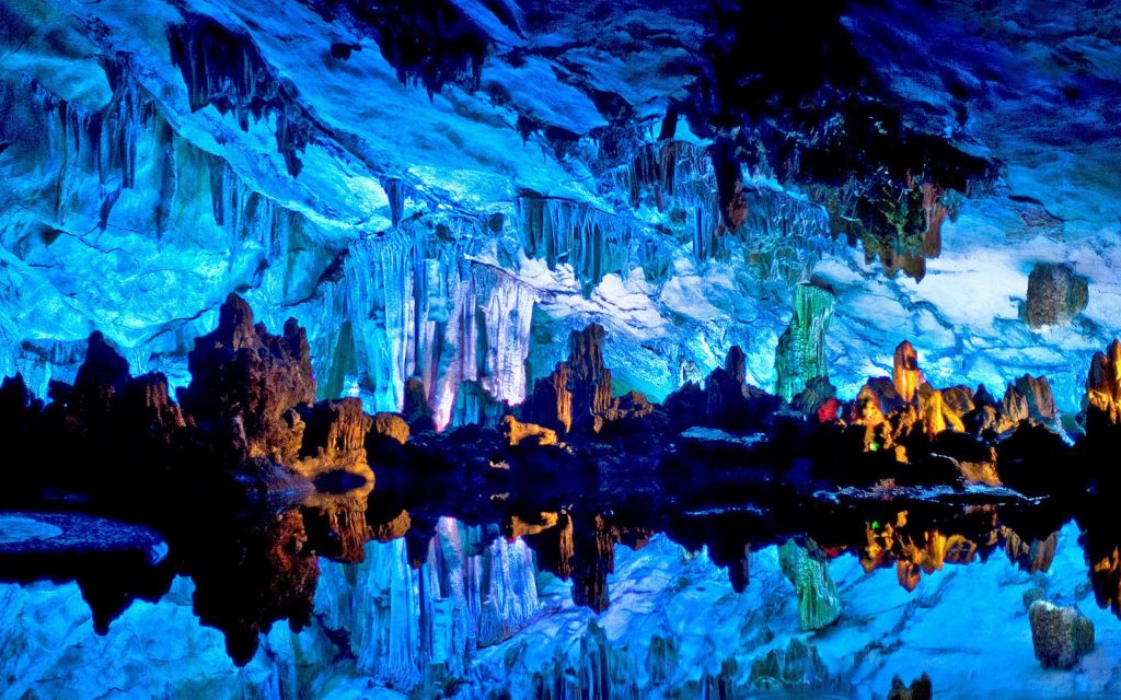 Reed-Flute-Cave-China-blue